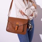 Dámska kabelka Josy karamel 10196 LUZAKA – Obrázok 3