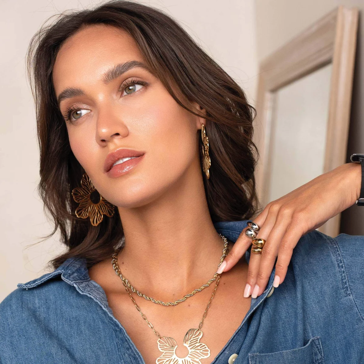 Dámske pozlátené oceľové náušnice Floriane 11127 LUZAKA – Obrázok 3