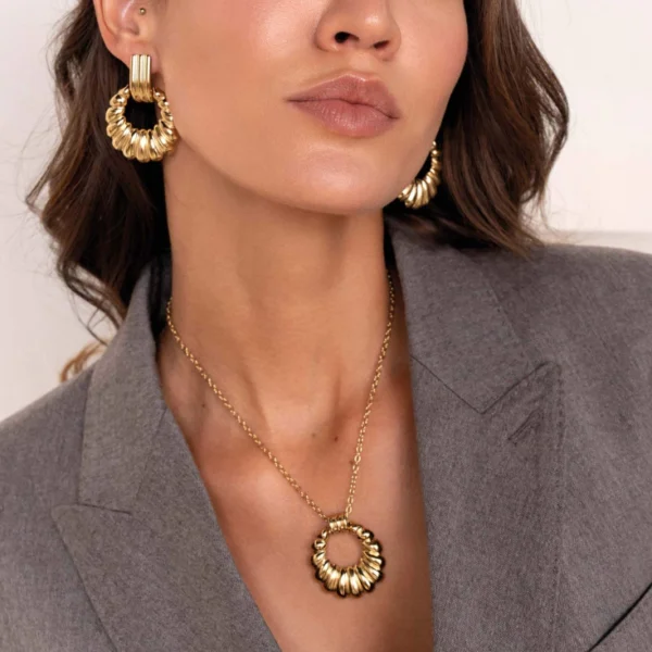 Dámsky Pozlátený oceľový náhrdelník Jovia 11138 LUZAKA