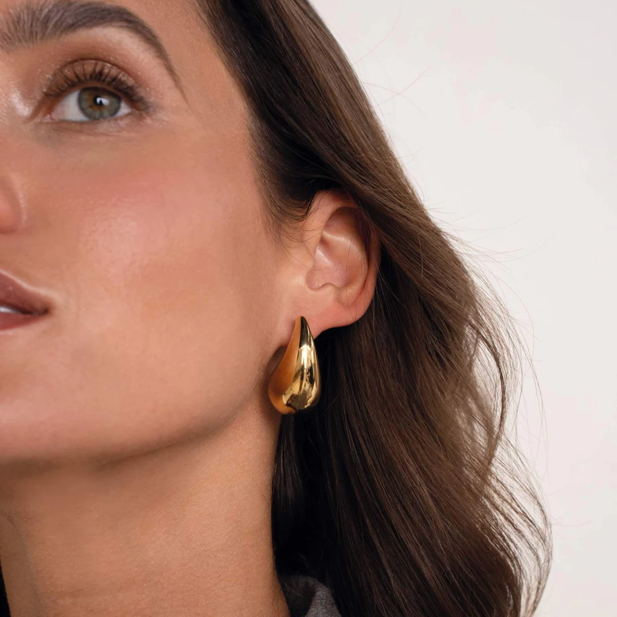 Dámske oceľové náušnice Pia pozlátené 11039 LUZAKA – Obrázok 2