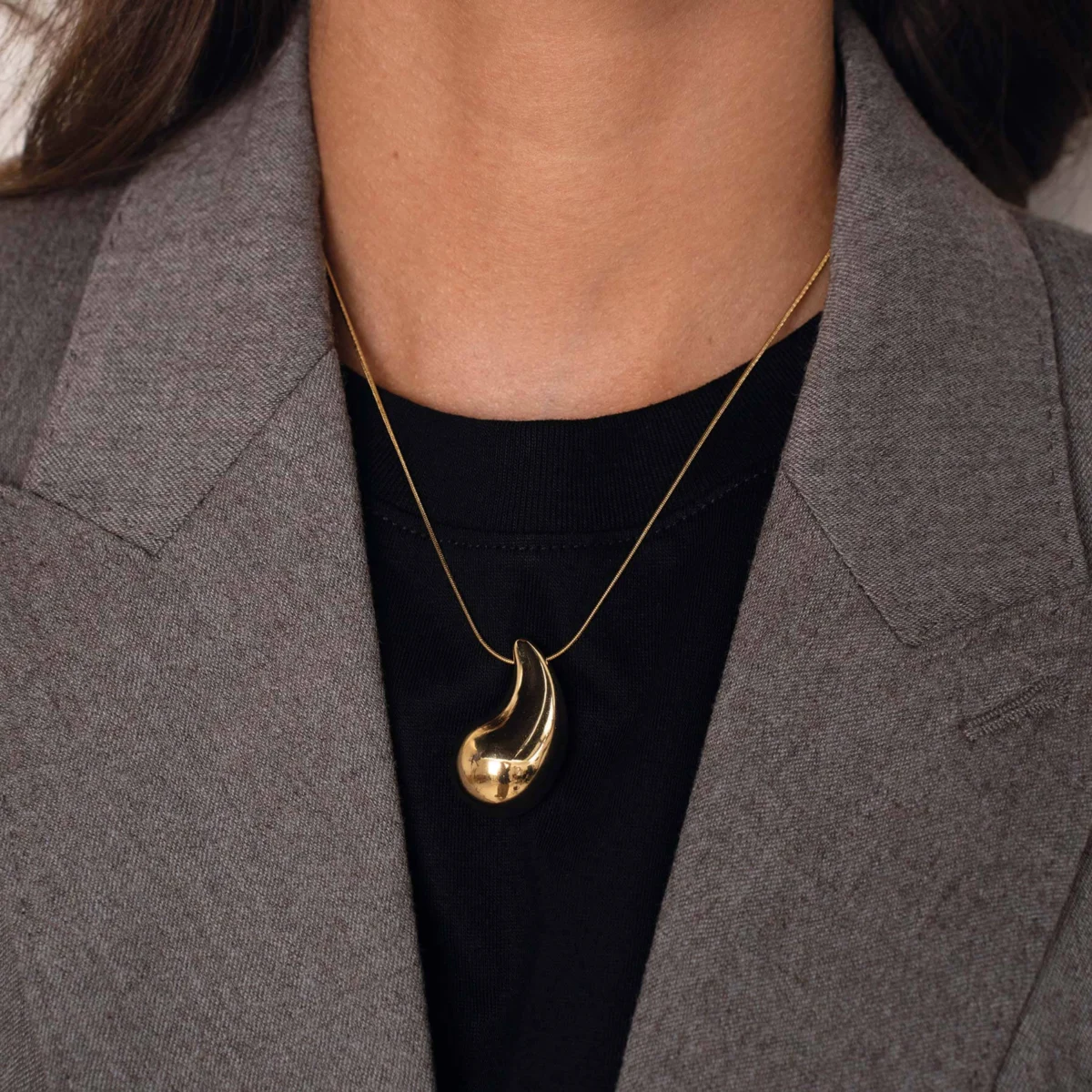 Dámsky Náhrdelník z pozlátenej ocele Pia 11040 LUZAKA – Obrázok 2