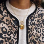 Dámsky náhrdelník lzzy z pozlátenej ocele  11131 LUZAKA – Obrázok 2