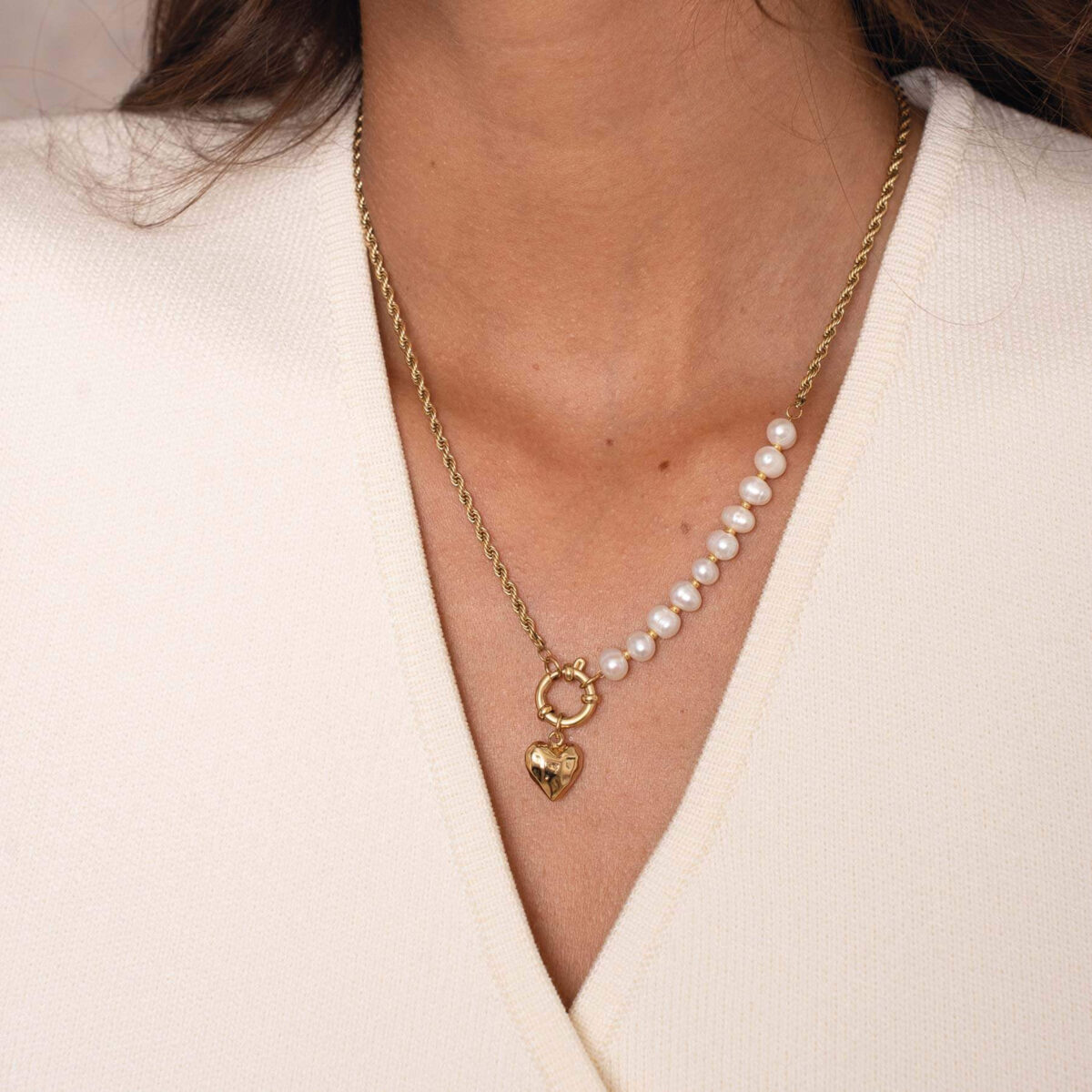 Valentínsky náhrdelník so srdiečkom 11279 LUZAKA – Obrázok 3