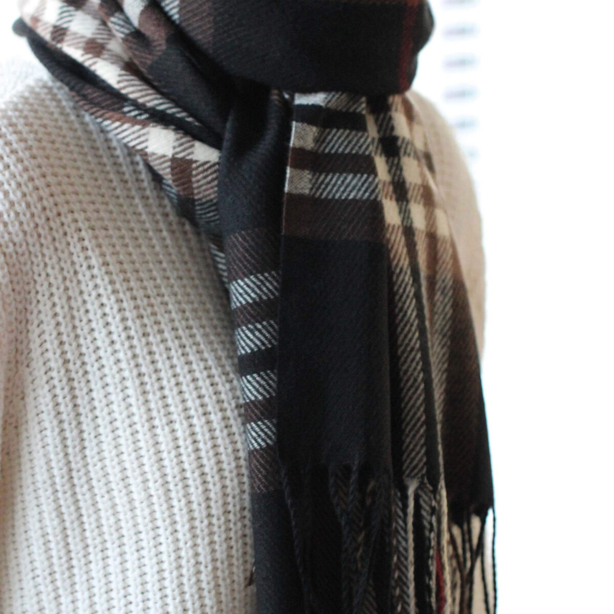 Čierny kockovaný šál 10111 LUZAKA