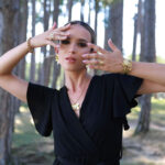 Nevyhnutné a nadčasové náramky dodajú vášmu vzhľadu skutočný vizuálny šmrnc a zároveň sa často nosia ľahšie ako klasický náramok